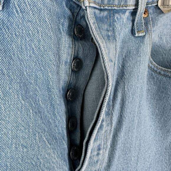 501 Original Cropped Levi's 32x26 Women NWT button High rise straight fitted hip - Picture 3 of 11